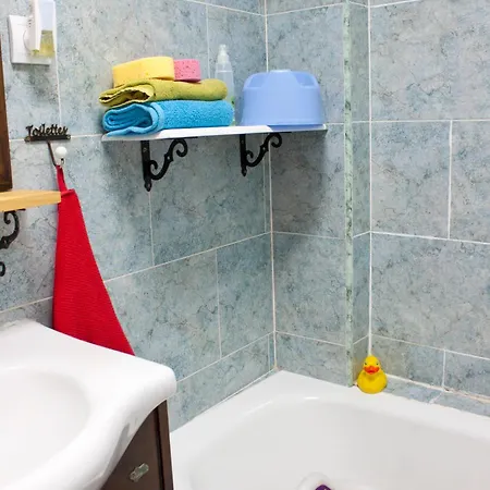Centro Hernan Ruiz De 4 A 8 Personas Apartment *