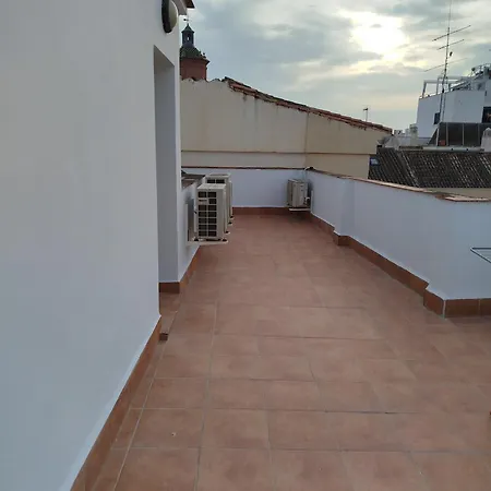 Centro Hernan Ruiz De 4 A 8 Personas Apartment *