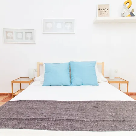 Centro Hernan Ruiz De 4 A 8 Personas Apartment