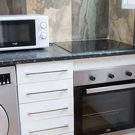 Centro Hernan Ruiz De 4 A 8 Personas * Malaga