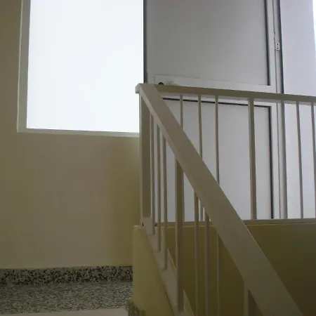 Centro Hernan Ruiz De 4 A 8 Personas Apartment *